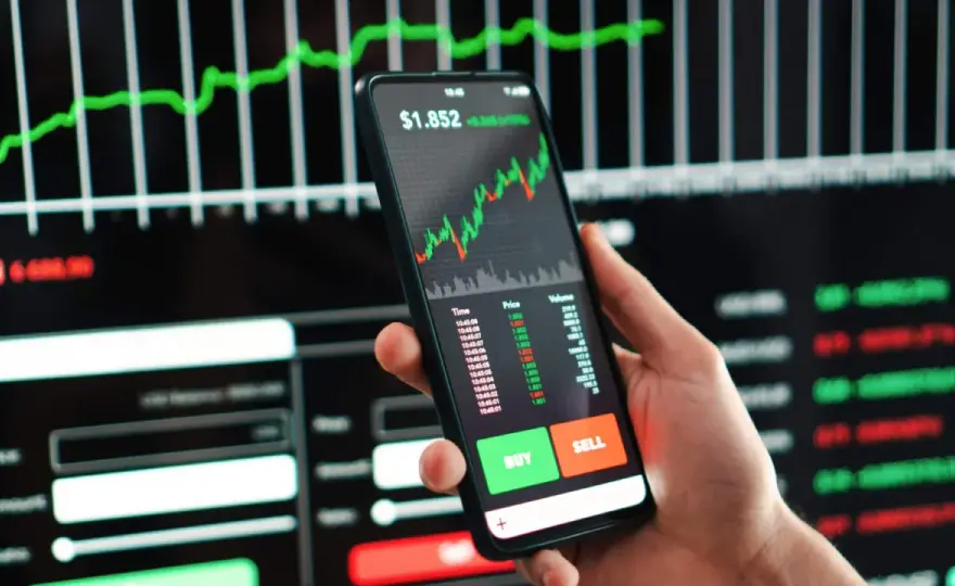 Aktien Tracker: Broker-App oder Spezialplattform? Finde die beste!